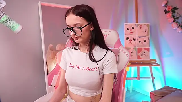 AliciaCore online show from 04-27-26, 05:49