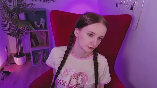 Snapshot of AliciaCore chatting on 05-22-26, 01:28 AliciaCore online show from 05-22-26, 01:28