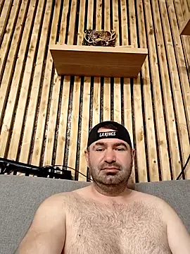 yuyukyler online show from 04-21-26, 06:44