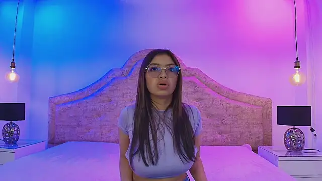 SamaraVale online show from 04-21-26, 08:55