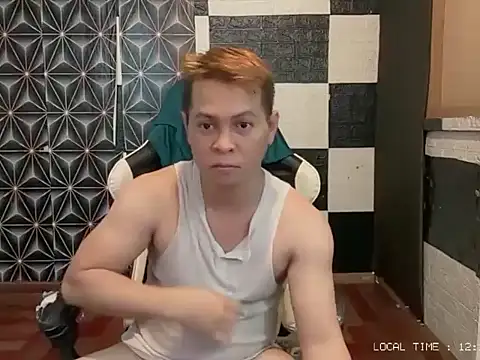 FuckMeeGUYS online show from 05-25-26, 04:18