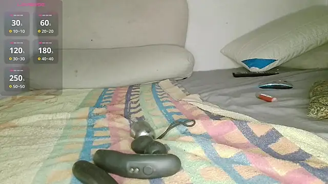 Snapshot of canarito18 chatting on 05-18-26, 01:13 canarito18 online show from 05-18-26, 01:13