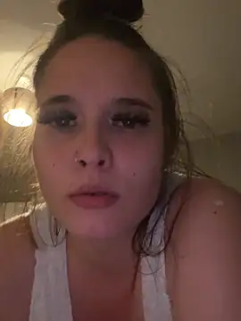 Poppylooloo online show from 05-14-26, 08:04