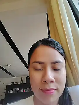 Snapshot of Nicol_Alvarez1 chatting on 05-20-26, 10:16 Nicol Alvarez1 online show from 05-20-26, 10:16