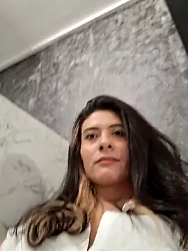AshleyyHall online show from 07-04-26, 05:57