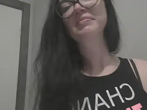 Snapshot of CallMeSugar chatting on 05-15-26, 07:32 CallMeSugar online show from 05-15-26, 07:32