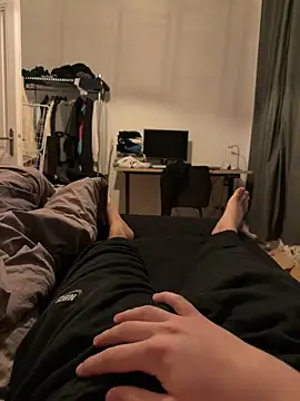 alwayshorny21 online show from 04-26-26, 07:55