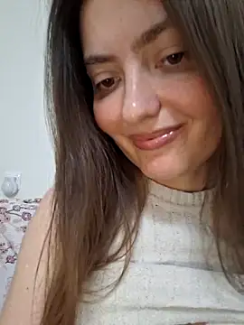 Snapshot of Alba2331 chatting on 05-15-26, 11:28 Alba2331 online show from 05-15-26, 11:28