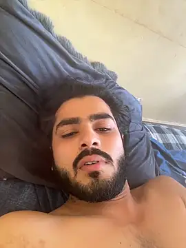 bunnyboy20 online show from 04-27-26, 08:12