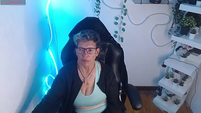 selena ferreira online show from 06-22-26, 07:22