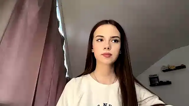 JoellaGrode online show from 06-14-26, 04:42