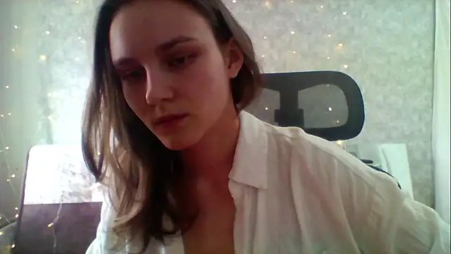 DolcezzaCream online show from 04-30-26, 11:16