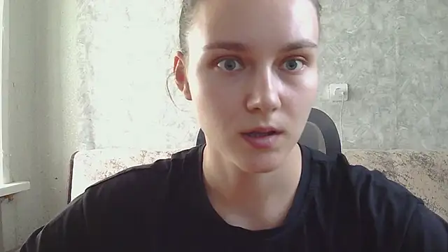 DolcezzaCream online show from 05-26-26, 02:46