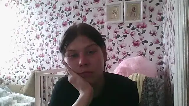 EmmaDavee online show from 04-25-26, 10:29