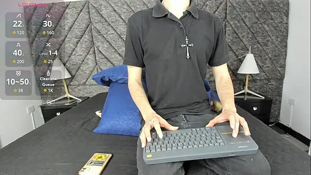 DemonFoxx online show from 06-09-26, 12:06