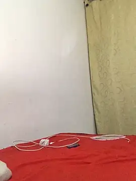 Snapshot of lolacute69_ chatting on 04-27-26, 04:43 lolacute69 online show from 04-27-26, 04:43