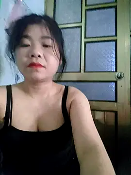 Snapshot of Ayti01 chatting on 04-25-26, 06:16 Ayti01 online show from 04-25-26, 06:16