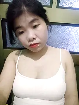 Snapshot of Ayti01 chatting on 05-13-26, 04:54 Ayti01 online show from 05-13-26, 04:54