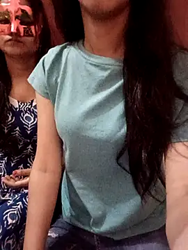 Coolbutterfly online show from 04-24-26, 05:43