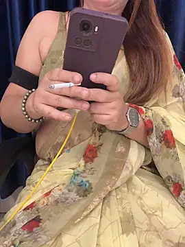 Naughty-Shreenn online show from 04-26-26, 05:43