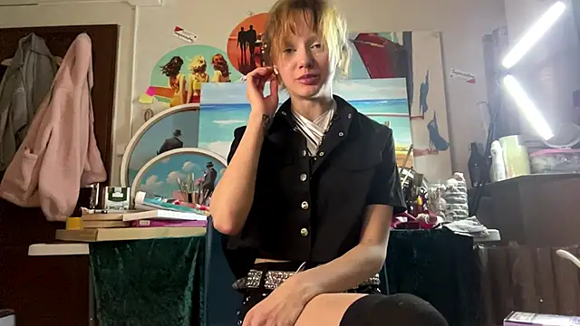 sarawhisperr online show from 04-25-26, 07:22