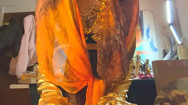 sarawhisperr online show from 04-26-26, 07:11