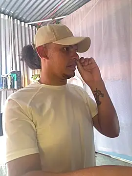 JaviCollins- online show from 05-05-26, 02:03