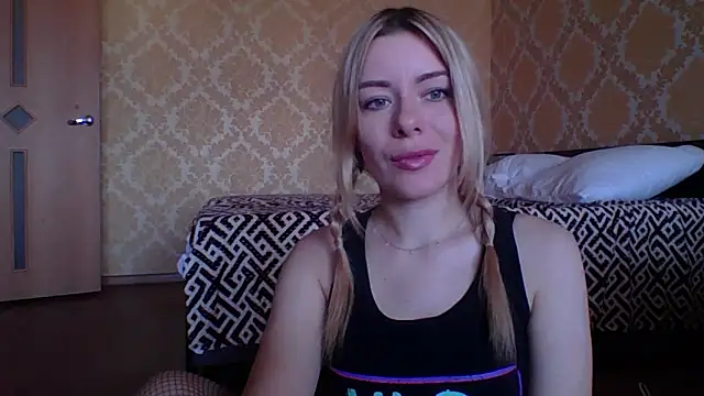 Softy Aura  online show from 05-27-26, 09:06