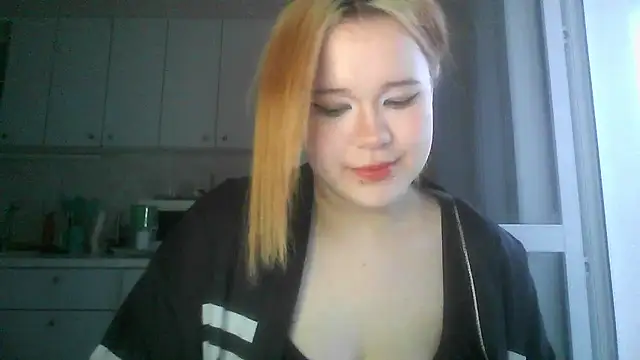 Amanda Mia  online show from 06-30-26, 04:08
