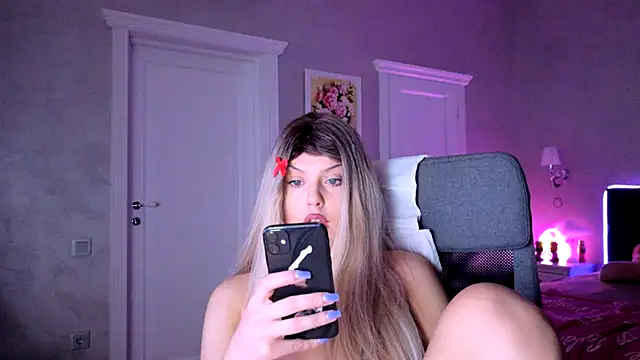 ChristieBlace online show from 05-24-26, 09:31