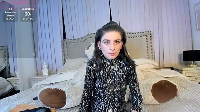 mariana  thompson online show from 06-26-26, 03:11