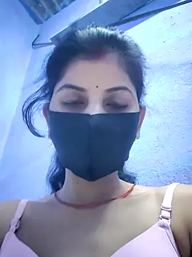 Snapshot of RUHI_1143 chatting on 04-29-26, 06:03 RUHI 1143 online show from 04-29-26, 06:03