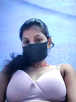 Snapshot of RUHI_1143 chatting on 06-07-26, 06:33 RUHI 1143 online show from 06-07-26, 06:33