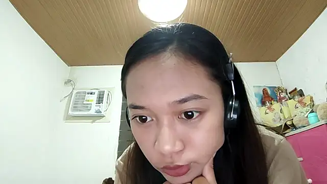 VincenzaHertler online show from 04-26-26, 12:14