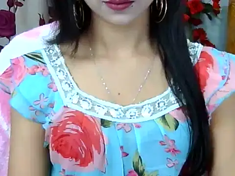 Alina Nur online show from 05-08-26, 06:24