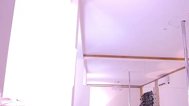 CherryMuse  online show from 05-18-26, 04:07