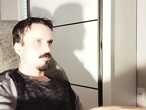 lookaz4010 online show from 06-09-26, 01:23