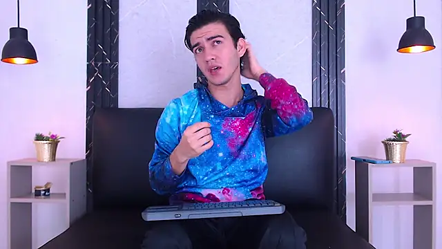 Snapshot of Feiccer_Castquer chatting on 04-27-26, 11:36 Feiccer Castquer online show from 04-27-26, 11:36