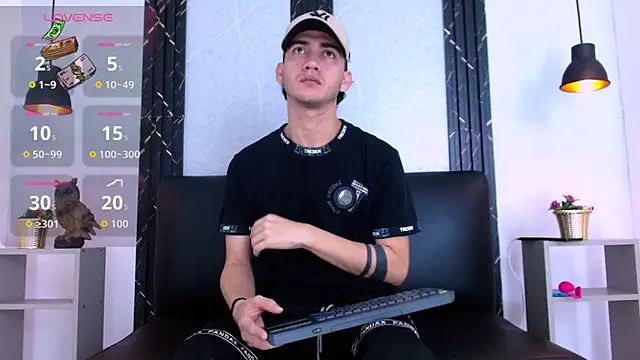 Snapshot of Feiccer_Castquer chatting on 05-22-26, 11:16 Feiccer Castquer online show from 05-22-26, 11:16