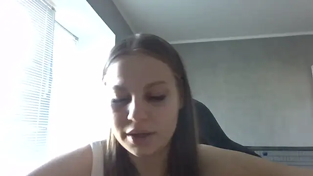  Linsyy ee  online show from 05-08-26, 02:33