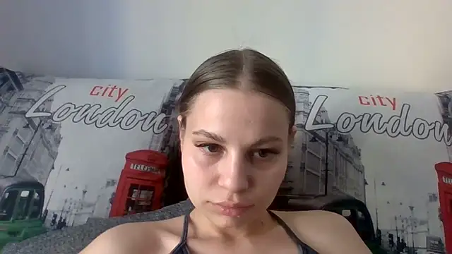 Linsyy ee  online show from 05-16-26, 01:54