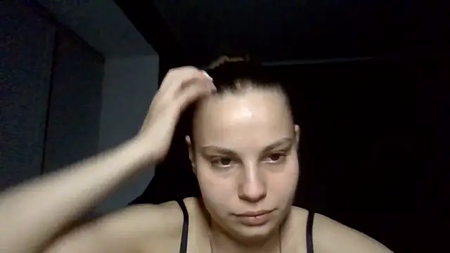  Linsyy ee  online show from 06-15-26, 07:16