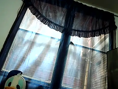 Chiquilove27 online show from 06-30-26, 04:30