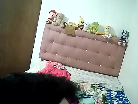 Chiquilove27 online show from 07-04-26, 06:58