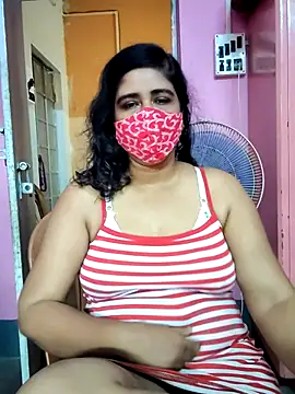 Snapshot of Rulali_44 chatting on 05-19-26, 04:19 Rulali 44 online show from 05-19-26, 04:19