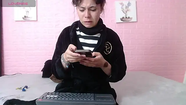 majumei online show from 06-03-26, 04:59
