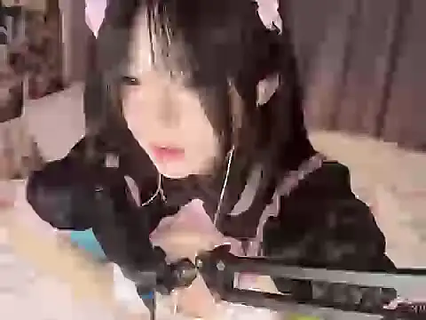 xiaoben-11 online show from 04-28-26, 04:34