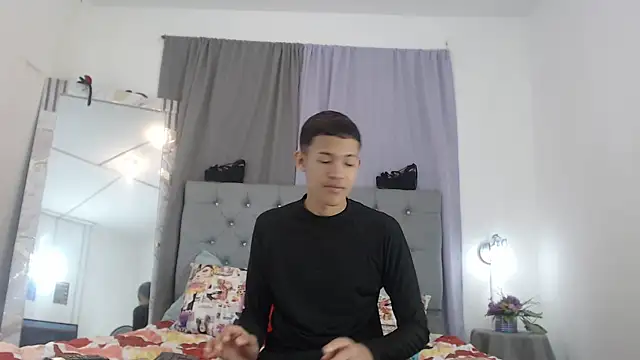 PhillipCox online show from 06-13-26, 03:37