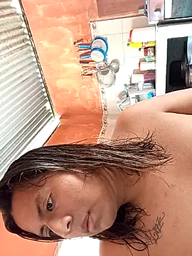 kimlizz12 online show from 04-28-26, 05:29