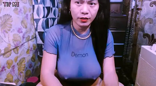 Snapshot of TSjuicyhotdrops chatting on 01-15-25, 07:48 TSjuicyhotdrops online show from 01-15-25, 07:48